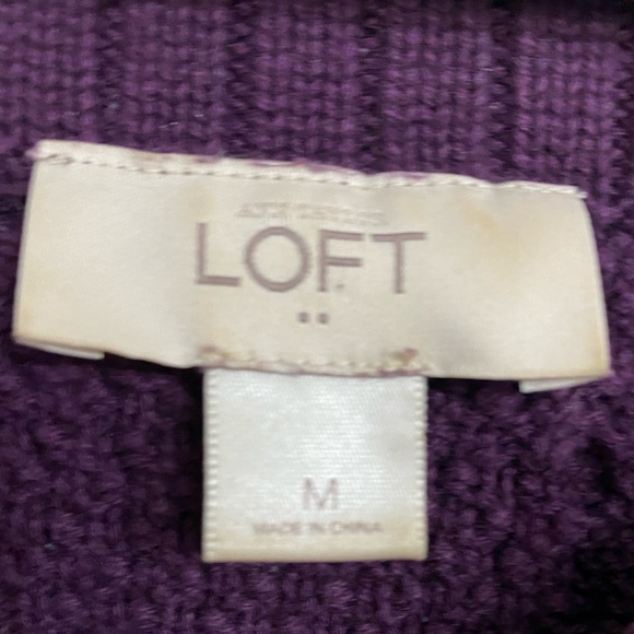 EUC Women’s Size Medium Loft Wide Neck Sweater in Purple - Picture 6 of 7